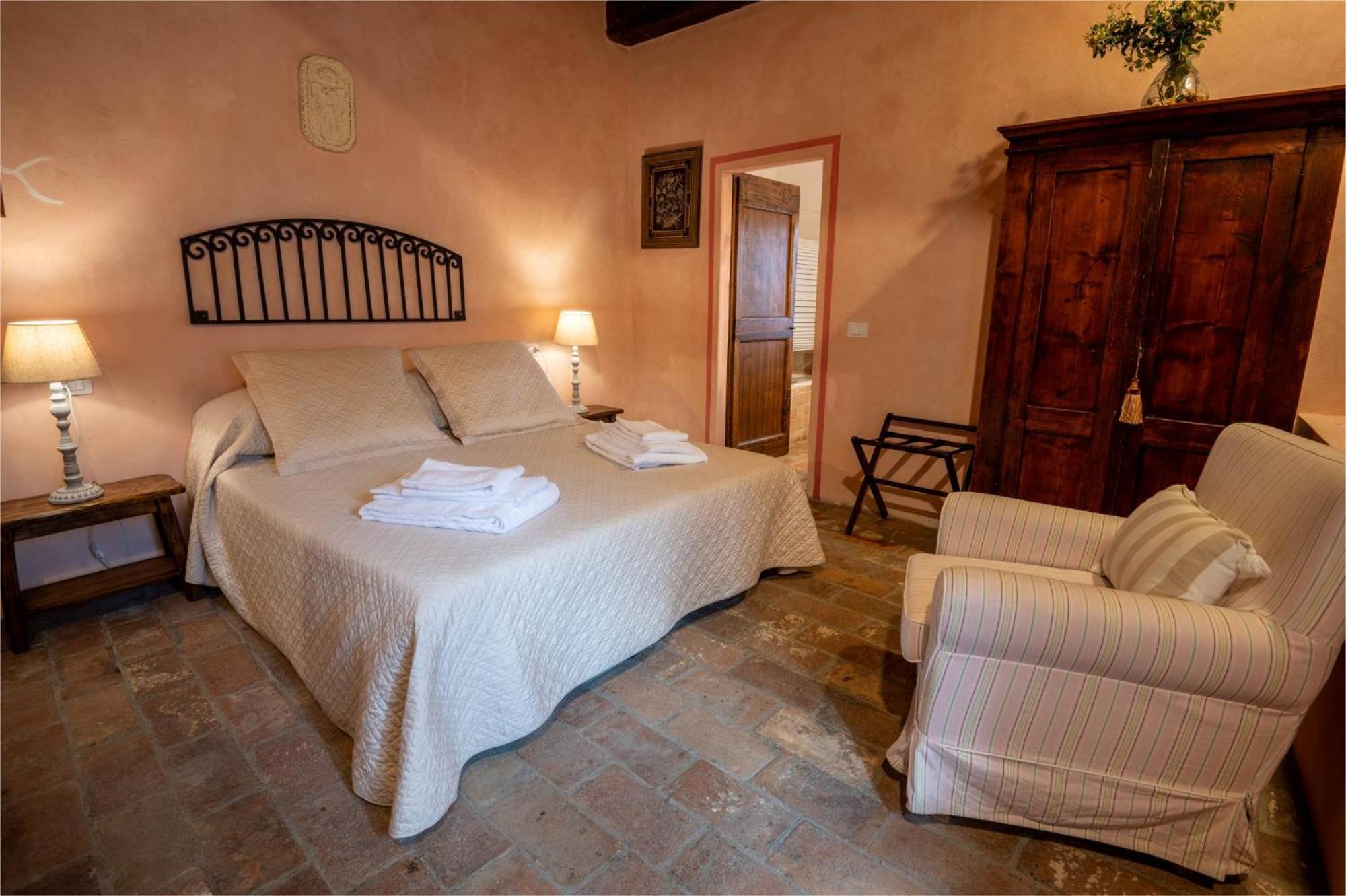 Bed and Breakfast Castello Valenzino Antognola Экстерьер фото