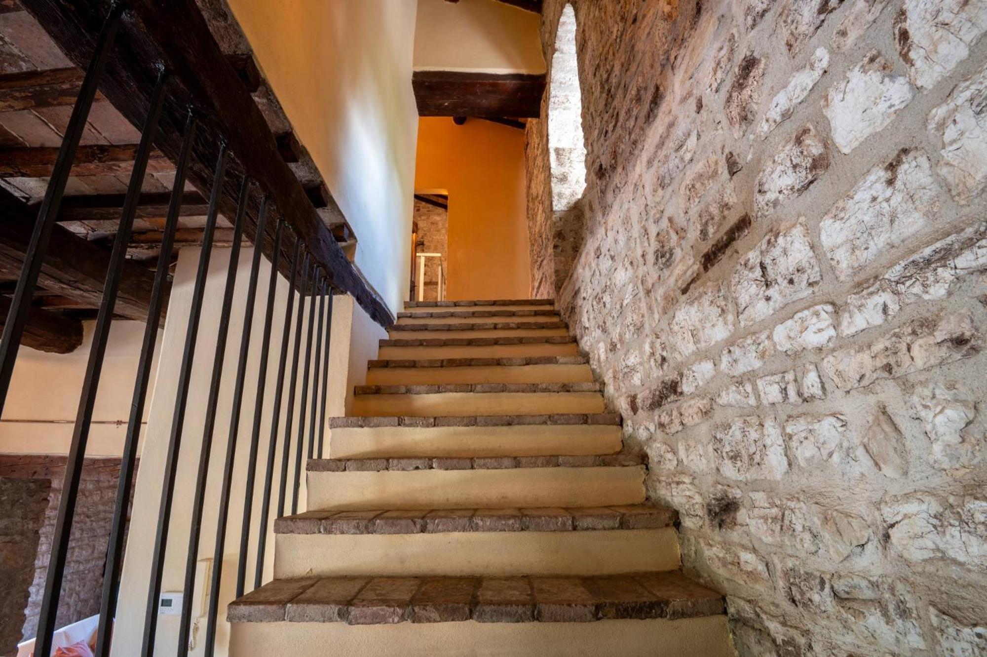 Bed and Breakfast Castello Valenzino Antognola Экстерьер фото