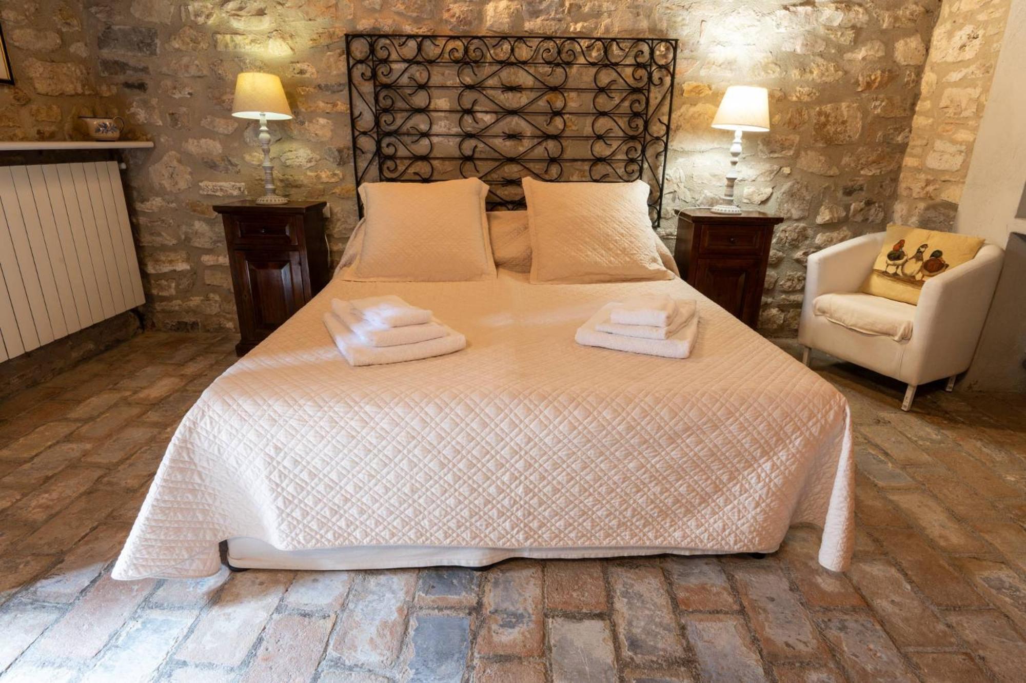 Bed and Breakfast Castello Valenzino Antognola Экстерьер фото